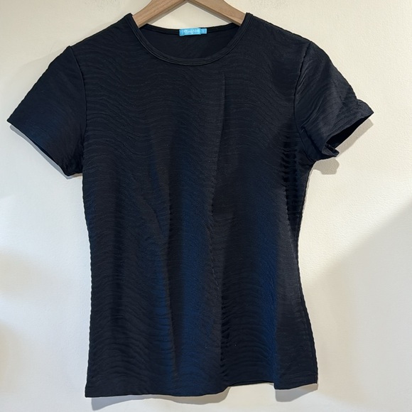 J.McLaughlin Wavy Textured Short Sleeve Tee Shirt S - Picture 2 of 8